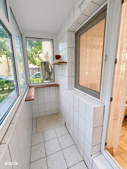 Apartament cu 2 camere semidecomandat în Tei