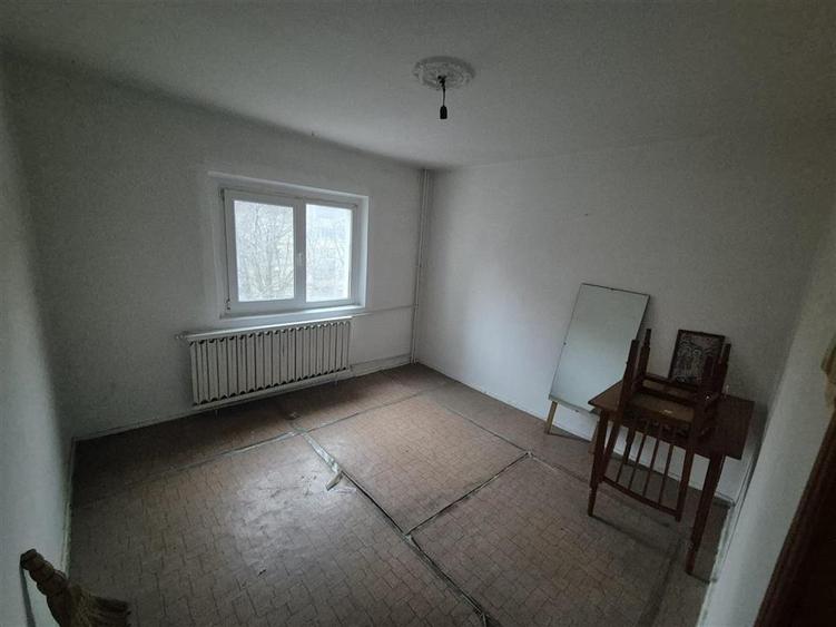Apartament cu 2 camere decomandat în Călărași
