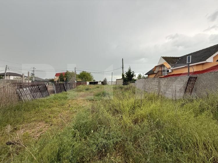 Teren Construcții intravilan de 2000 mp, în Balta Verde
