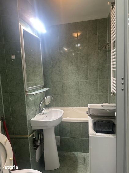 Garsonieră decomandată în Central
