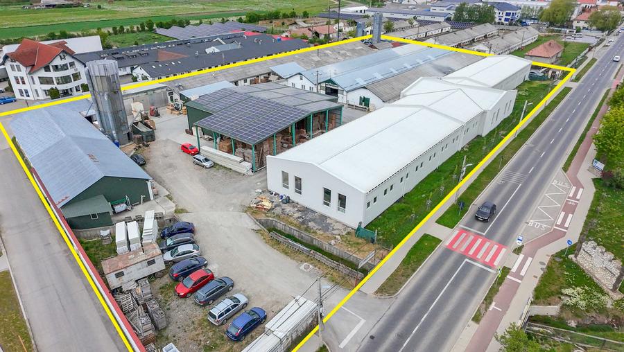 Spațiu comercial, de 11,942 mp, în Central
