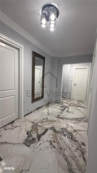 Apartament cu 3 camere decomandat în Centrul Civic