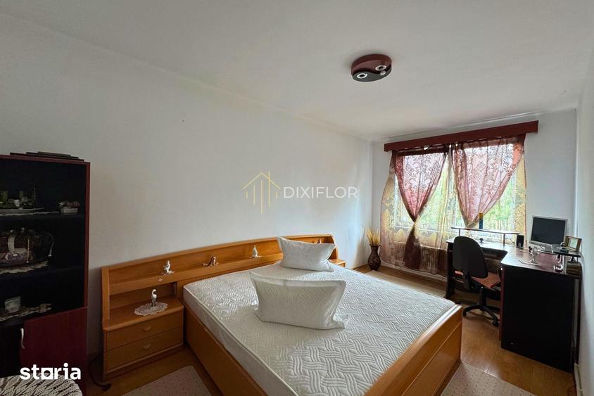 Casă cu 9 camere cu Teren 336 Mp în Central