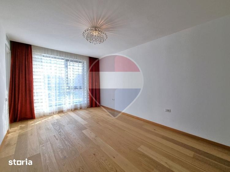 Casă cu 5 camere cu Teren 340 Mp în Ștefan cel Mare