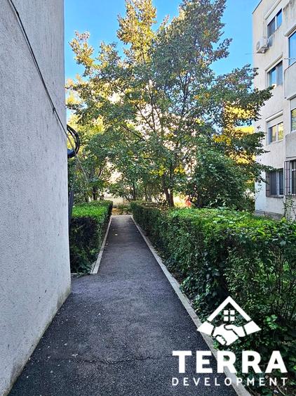 Apartament cu 2 camere circular în City Park Mall