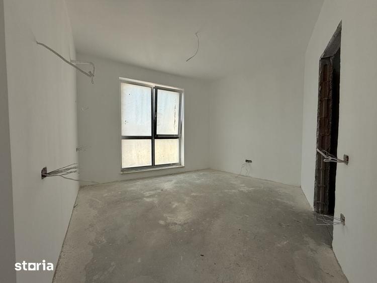 Apartament cu 3 camere decomandat în Ștefan cel Mare