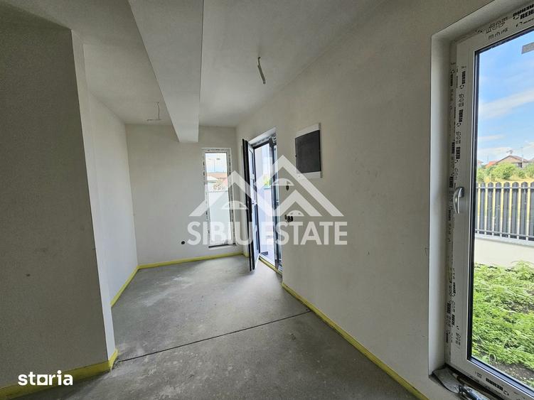 Casă cu 4 camere cu Teren 600 Mp în Țiglari