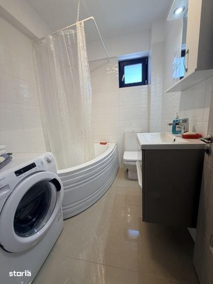 Apartament cu 3 camere semidecomandat în Pielești