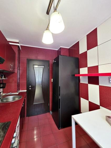 Apartament cu 2 camere semidecomandat, mobilat în Titan