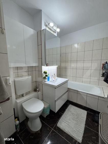 Apartament cu 3 camere decomandat în Albești