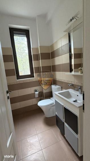 Casă cu 5 camere cu Teren 500 Mp în Agigea