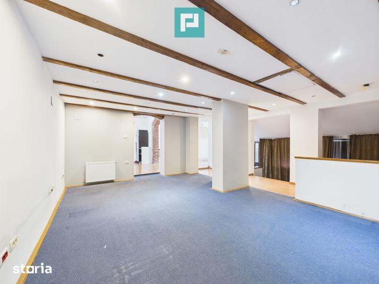 Apartament cu 4 camere în Central
