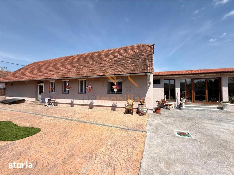 Casă cu 3 camere cu Teren 740 Mp în Girișu de Criș