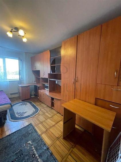 Garsonieră semidecomandată, mobilată în Buziașului