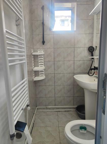 Garsonieră decomandată în Rahova