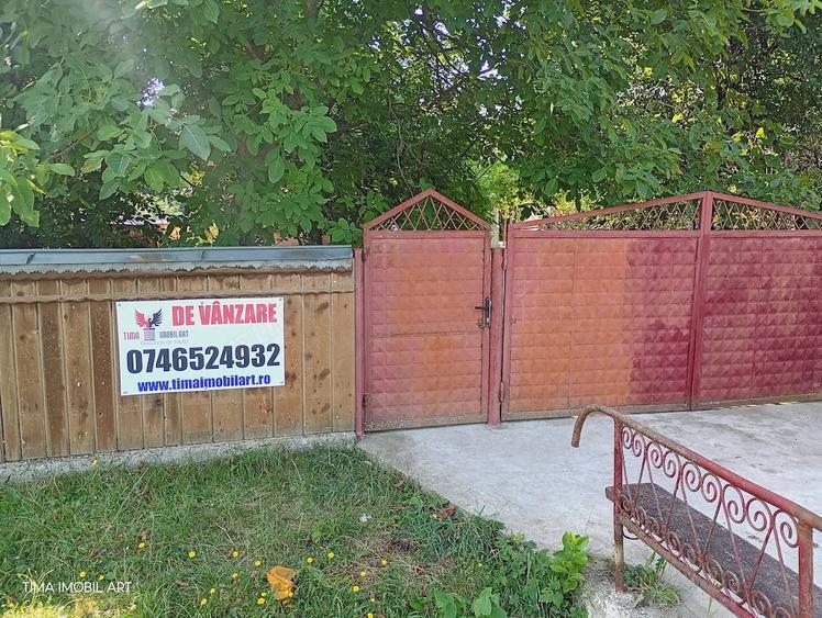 Casă cu 3 camere cu Teren 4041 Mp în Horlăceni