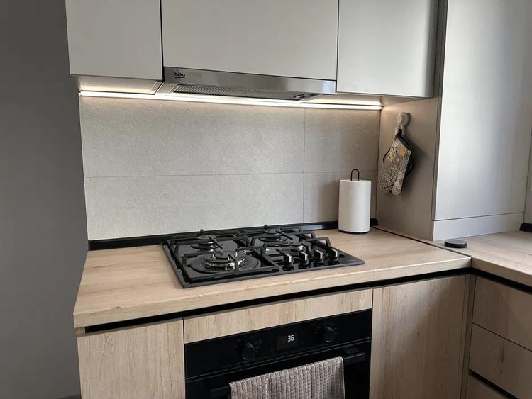 Apartament cu 2 camere semidecomandat, mobilat în Berceni