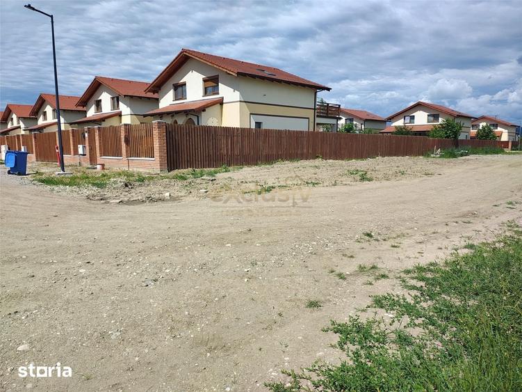 Teren de 42500 mp, în Cristian