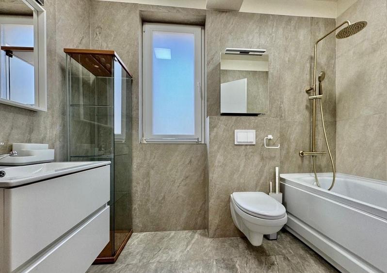 Casă cu 4 camere cu Teren 300 Mp în Tunari
