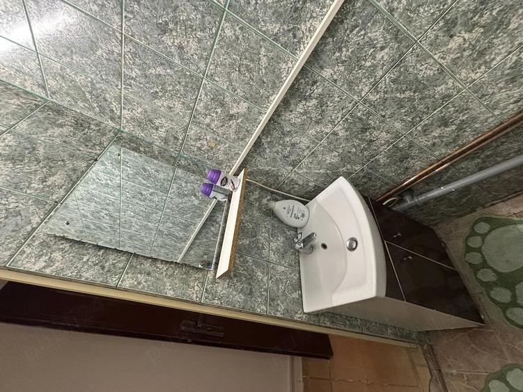 Garsonieră nedecomandată în Girocului
