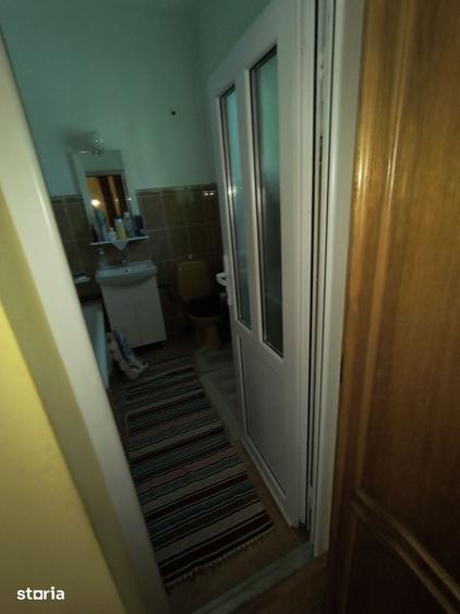 Casă cu 4 camere cu Teren 1000 Mp în Ceuaș