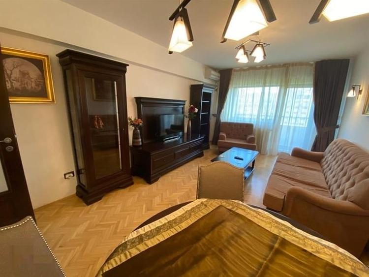 Apartament cu 2 camere decomandat în Unirii