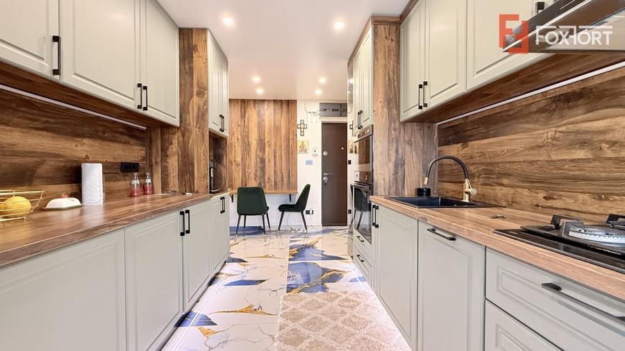 Apartament cu 2 camere decomandat, mobilat în Soarelui