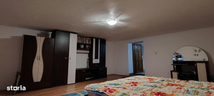 Apartament cu 4 camere în Central