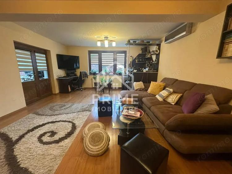 Casă cu 4 camere cu Teren 327 Mp în Central