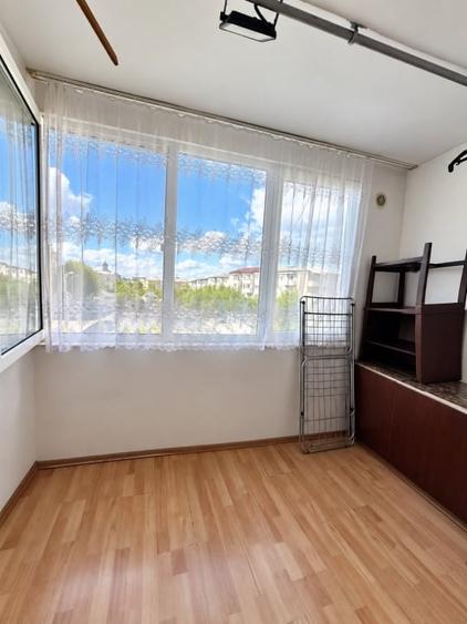 Apartament cu 2 camere decomandat, mobilat în Republicii