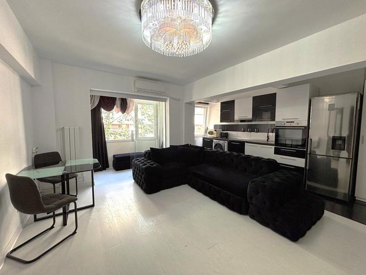 Apartament cu 2 camere semidecomandat, mobilat în Calea Victoriei