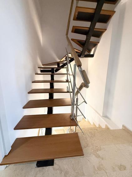 Duplex cu 4 camere cu Piscina în Tunari