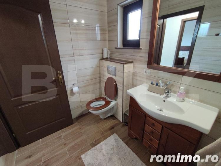 Casă cu 4 camere cu Teren 2500 Mp în Horodnic
