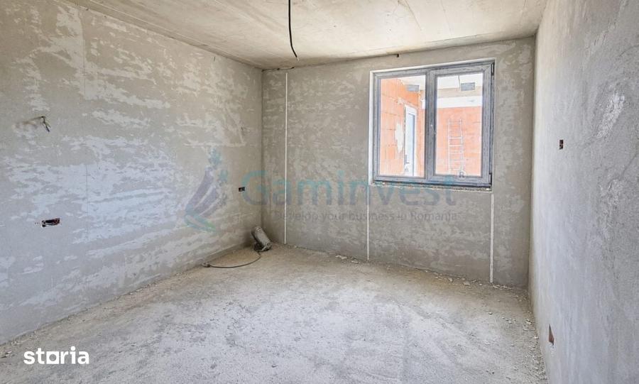 Casă cu 4 camere cu Teren 300 Mp în Sânmartin