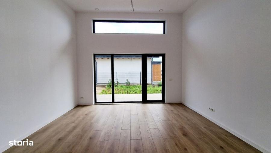 Casă cu 3 camere în Tâncăbești