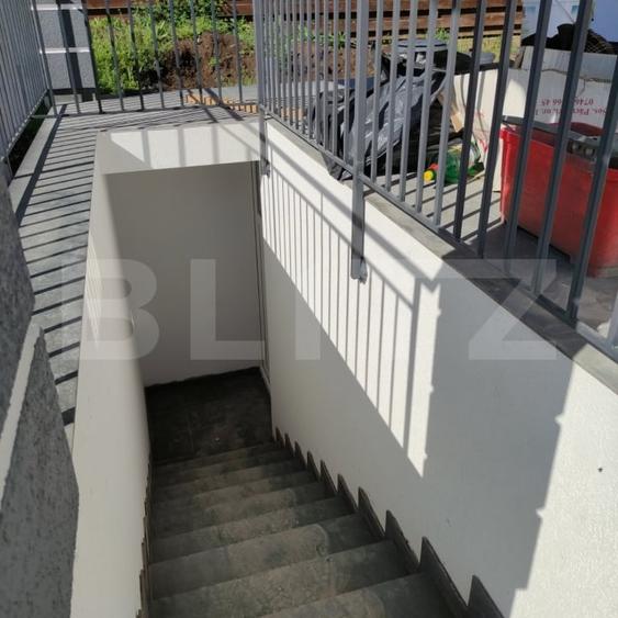 Casă individuală cu 4 camere cu Canalizare în Valea Adâncă