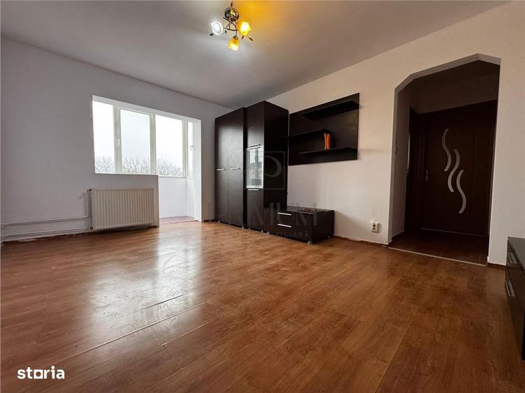 Apartament cu 2 camere, mobilat în Lipovei