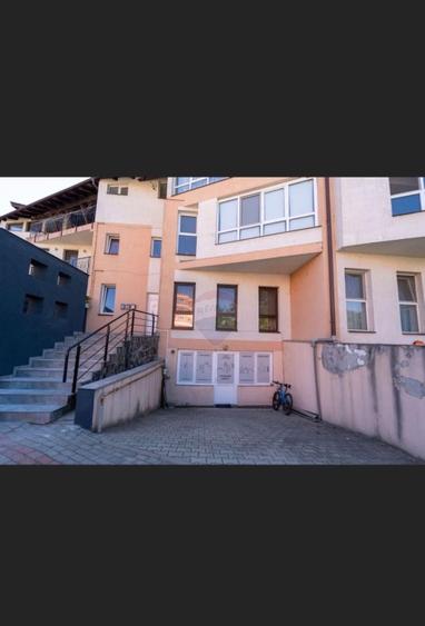 Apartament cu 2 camere semidecomandat în Bartolomeu
