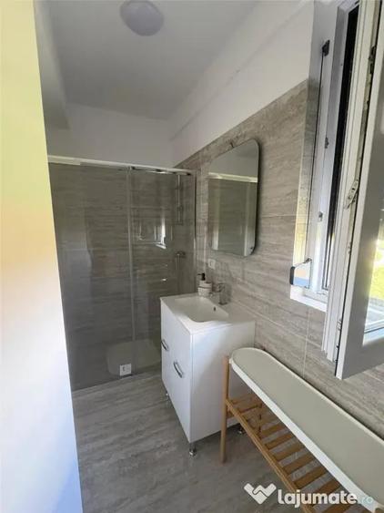 Apartament cu 2 camere semidecomandat în Aradului