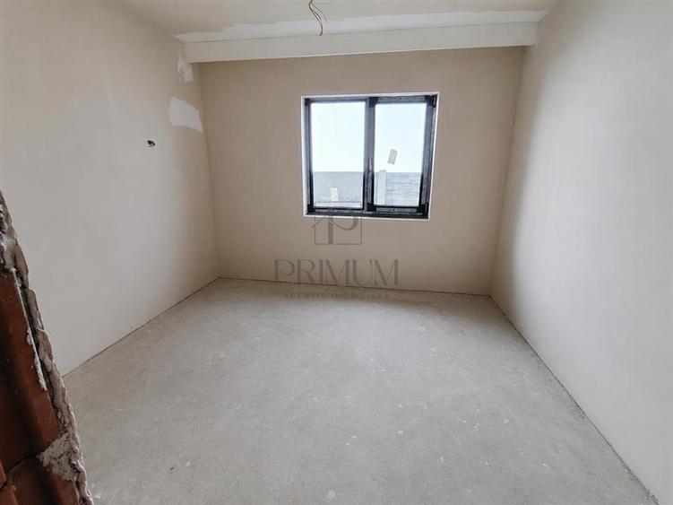 Duplex cu 3 camere cu Canalizare în Moșnița Nouă