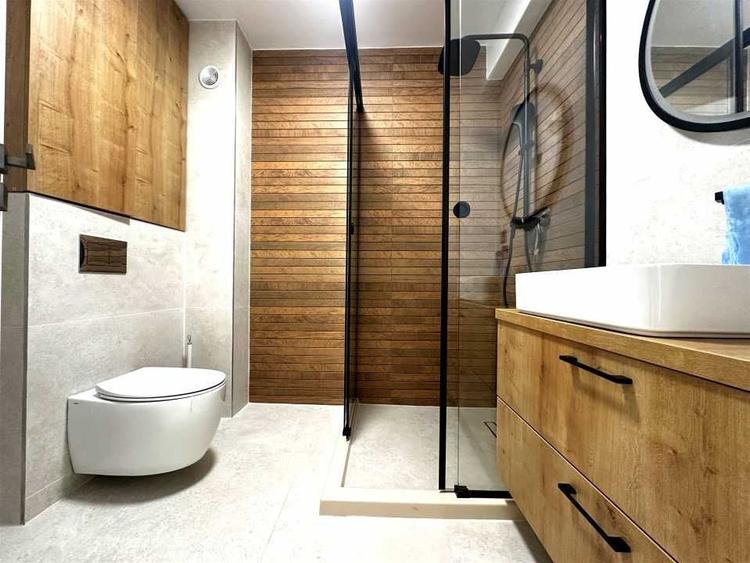 Apartament cu 3 camere decomandat în Șelimbăr