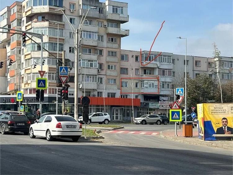 Apartament cu 3 camere decomandat în Central
