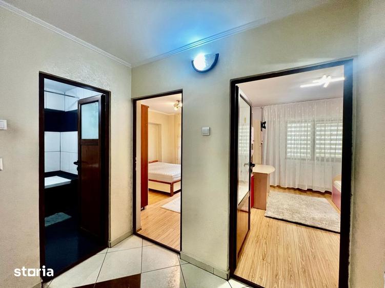 Apartament cu 4 camere decomandat, mobilat în Păcurari