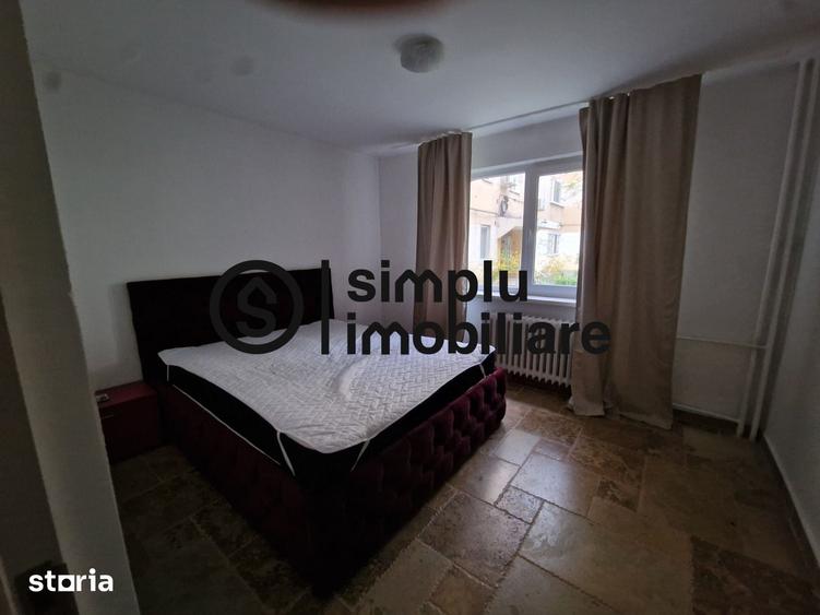Apartament cu 3 camere semidecomandat în 1 Mai