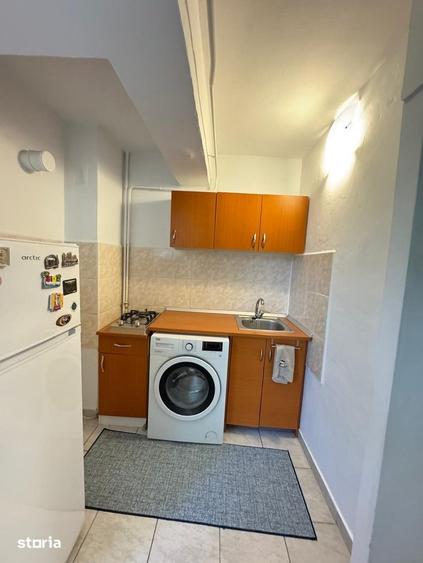 Apartament cu 2 camere în Podu Roș