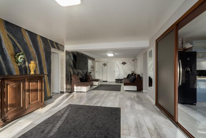 Casă individuală cu 6 camere cu Canalizare în Puchenii Mari