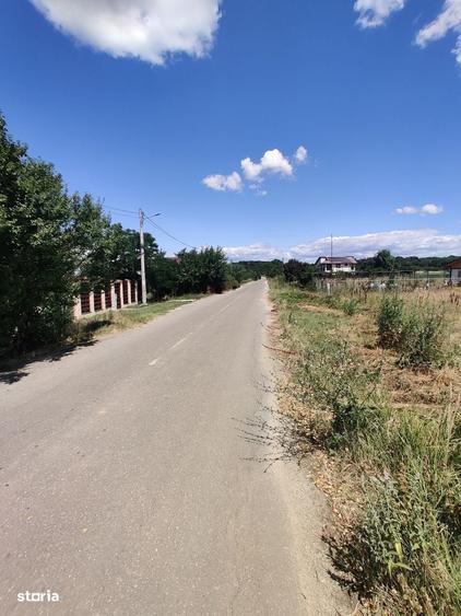 Spațiu comercial, în Periș