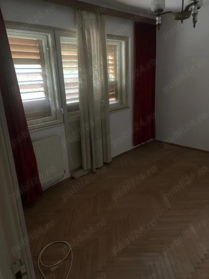 Apartament cu 3 camere semidecomandat în Nord