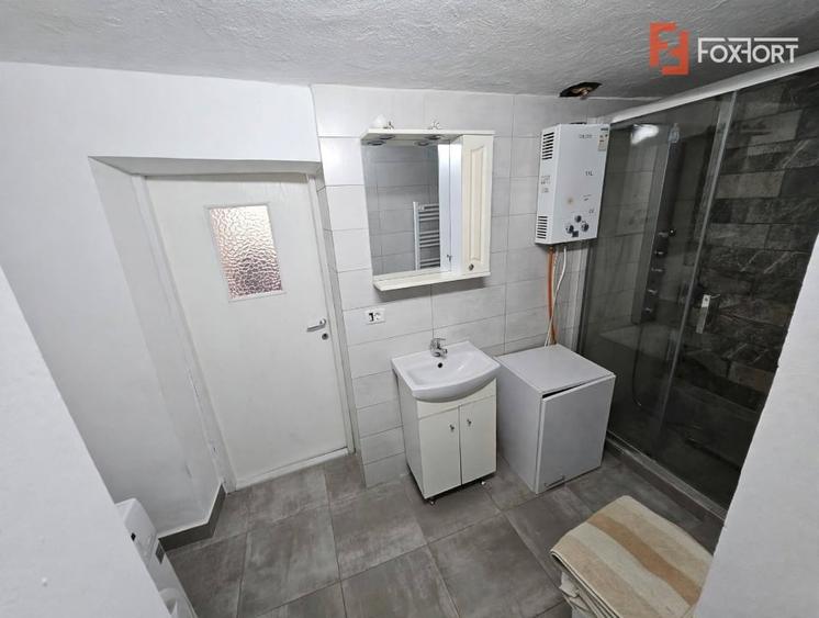 Casă individuală cu 4 camere cu Canalizare în Aluniș