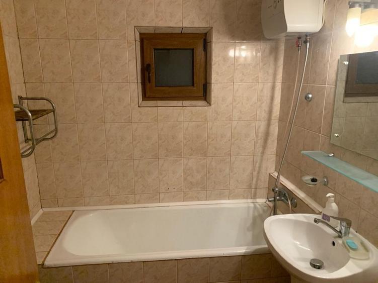 Apartament cu 2 camere semidecomandat în Dristor